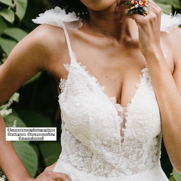 Lace A-line Bridal Gown CNCD215W - Picture 8 of 10